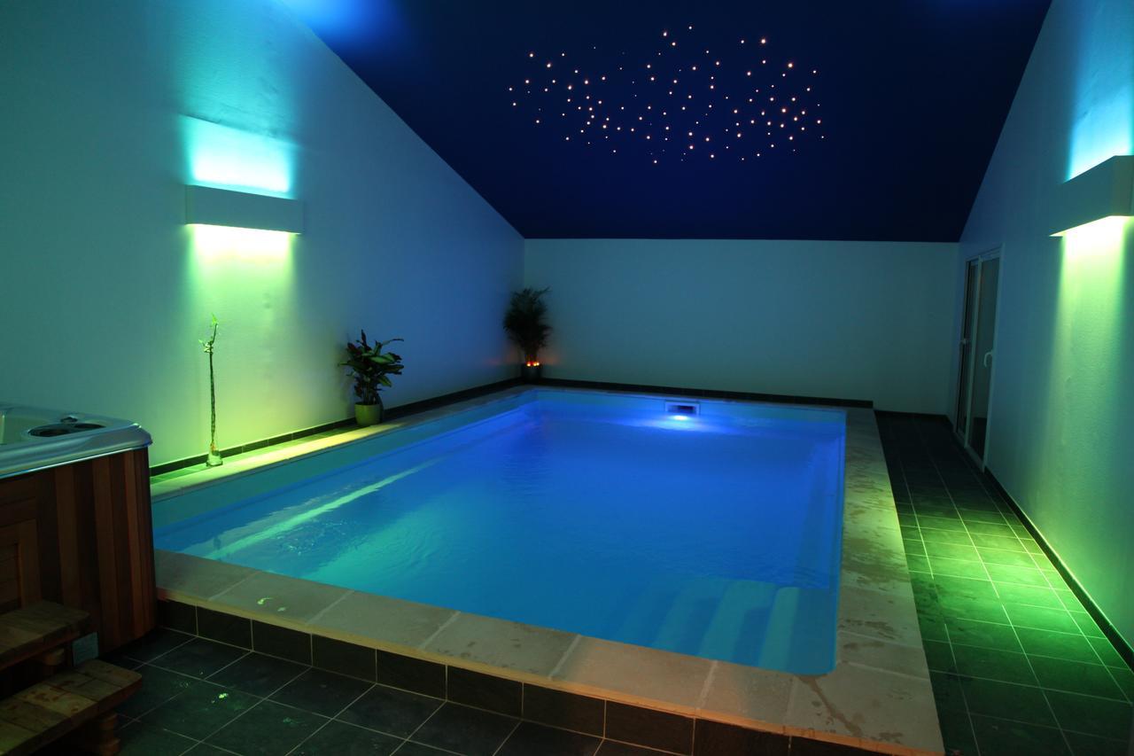 Le Miroir Des Etoiles Bed & Breakfast Pomport Bagian luar foto